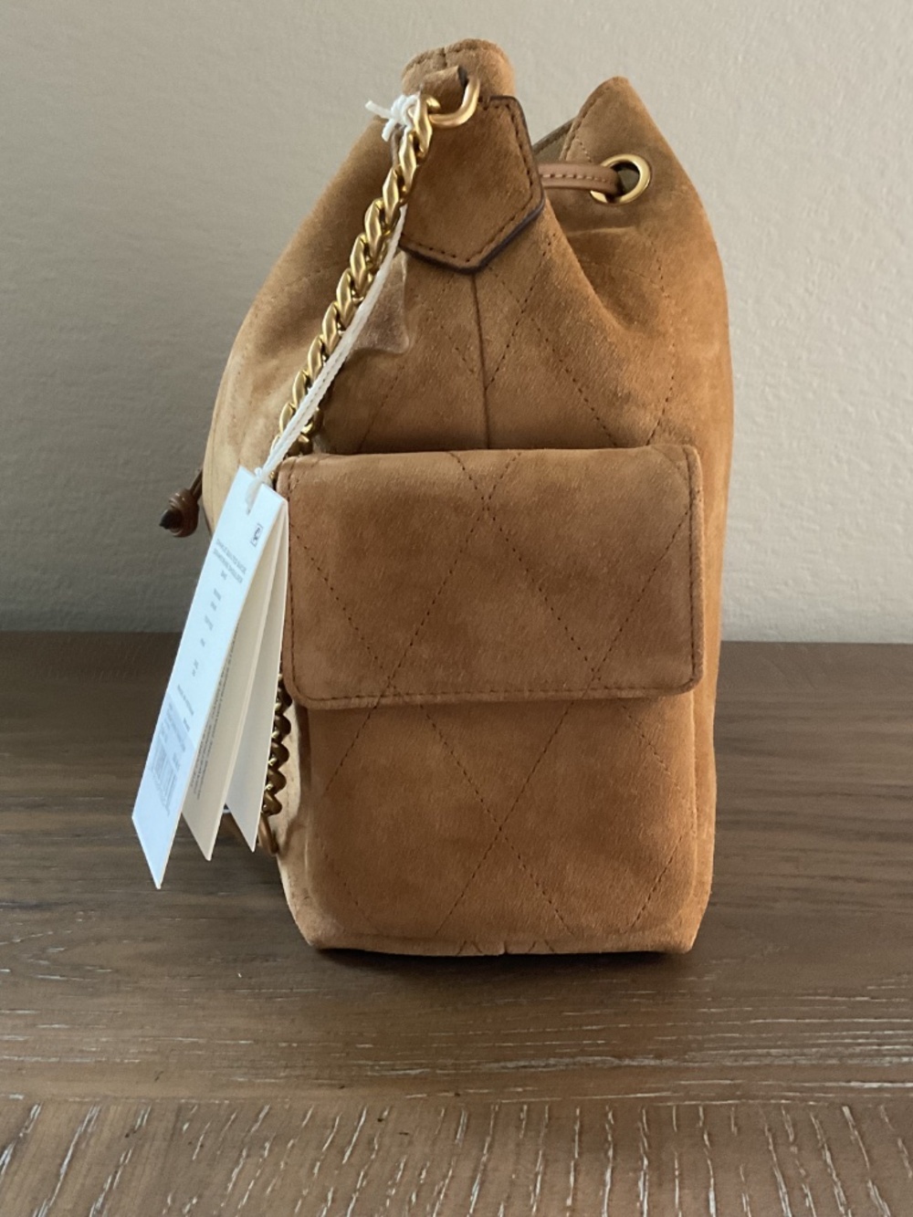 CHARLIE QUILTED SUEDE DRAWSTRING SHOULDER BAG - Picture 3 of 8